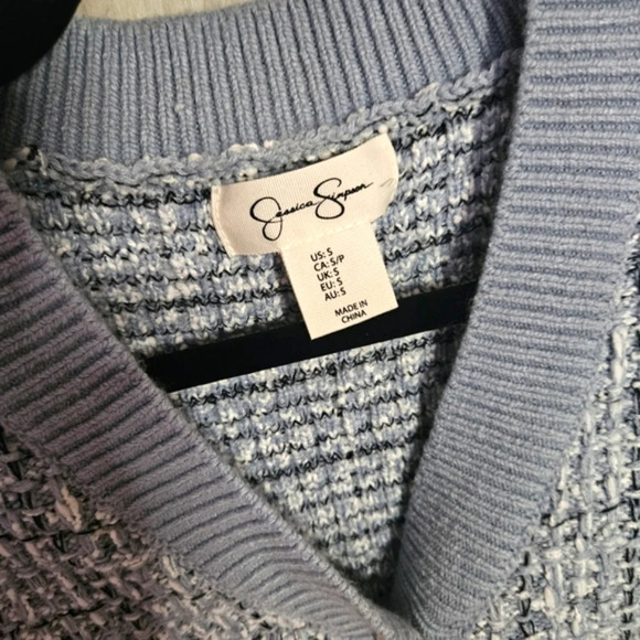 Jessica Simpson Classic Cropped Knit Romance Cardigan - Picture 5 of 6